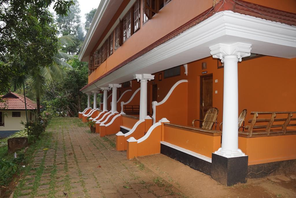 Soma Birds Lagoon Hotell Kotamangalam Exteriör bild